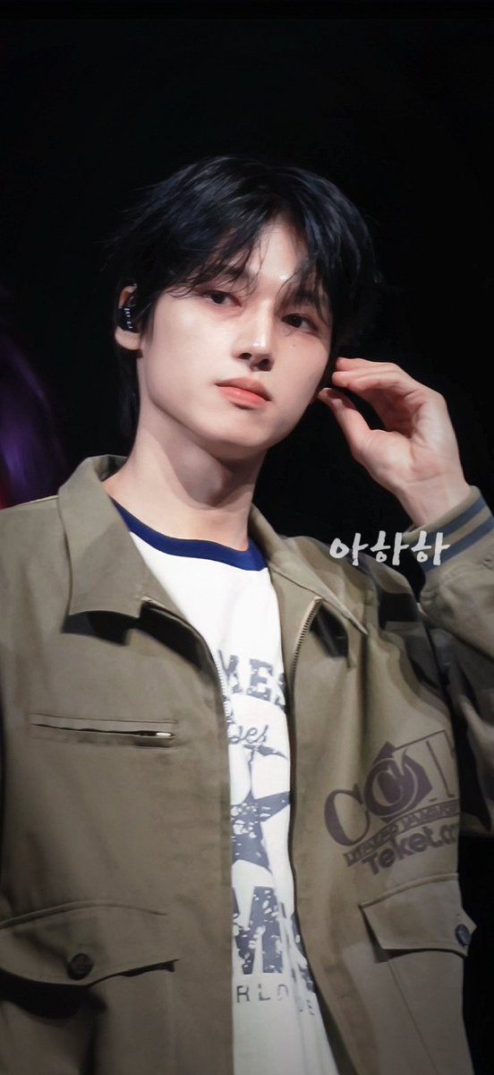 아하하😎 tweet media