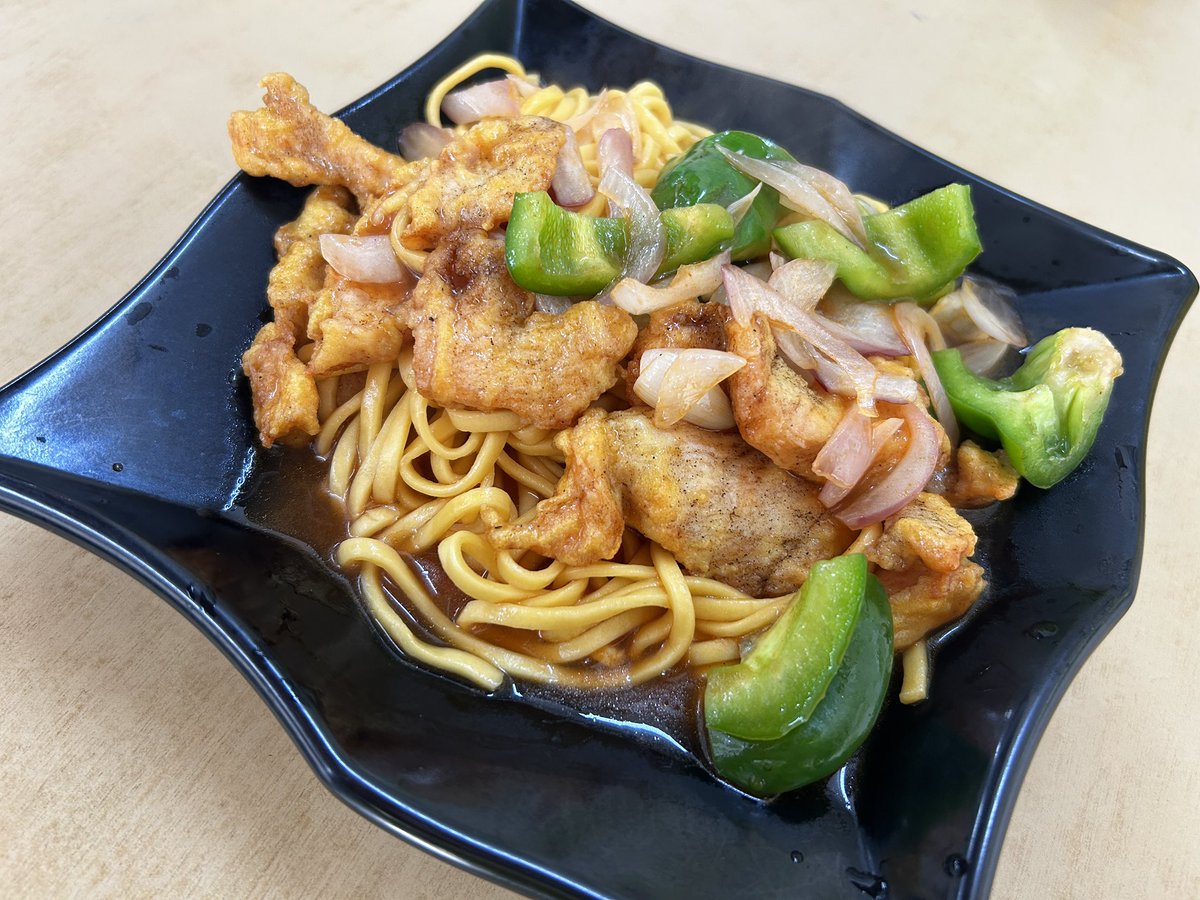 kaytaka's tweet photo. DAY39 ジョージタウン
で食べた甘酢味付け汁無し麺
#peacerun #malaysia #ジョージタウン https://t.co/TYowxub9xZ @YouTubeより https://t.co/GABY2dOujm