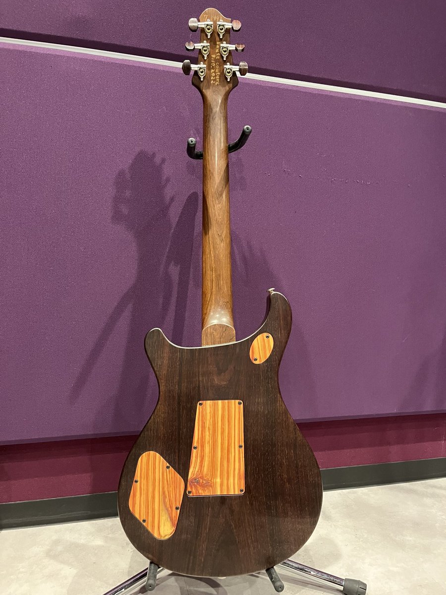 Loose Cannon Lounge tweet media