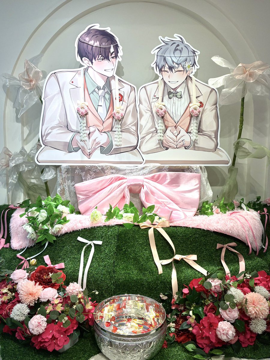 𝗕𝗲𝘆𝗼𝗻𝗱 𝘁𝗵𝗲 𝗖𝗮𝗻𝘃𝗮𝘀 💍 tweet media