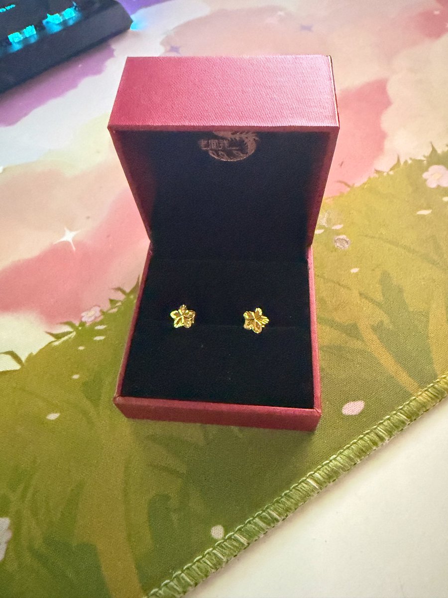 lily🌸 tweet media