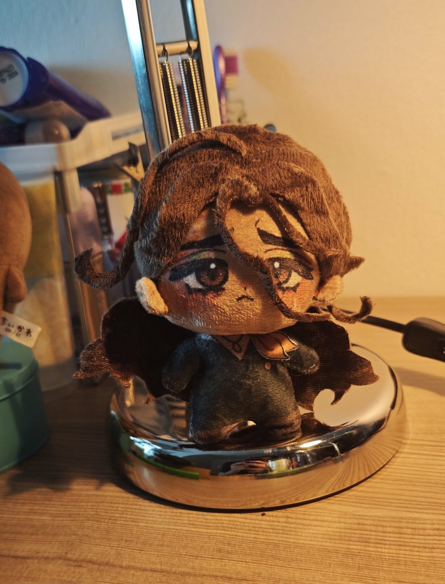 Goin back 2 my roots and made a lil plushie of <a href="/kkinocs/">Morgling</a> OC Dolores

Being able to print fabric makes plushie so much less headache inducing......