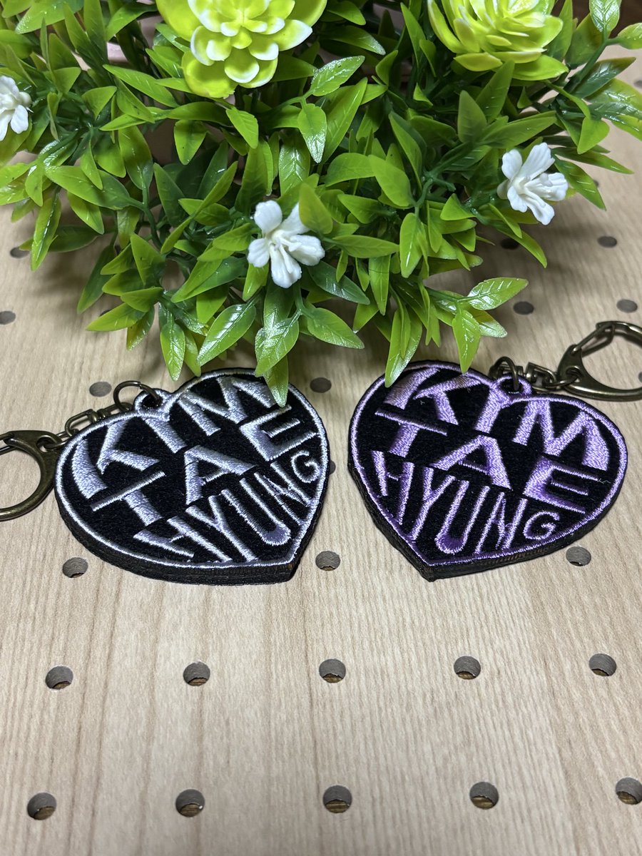 ハートの  #キムテヒョン さん💕
こちらもリクエストを頂き作らせて頂きました🍀*゜

続々とハートの〇〇さんシリーズが増えています💕

 #ミシン刺繍
 #オリジナル
 #推し活