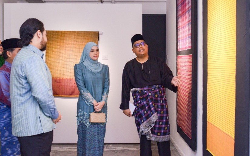bernamadotcom's tweet photo. Pameran ragi angkat semula corak tenunan Melayu yang kian dilupakan 

https://t.co/vcOzRmxkms  

#BernamaNews https://t.co/h28pbCSELq
