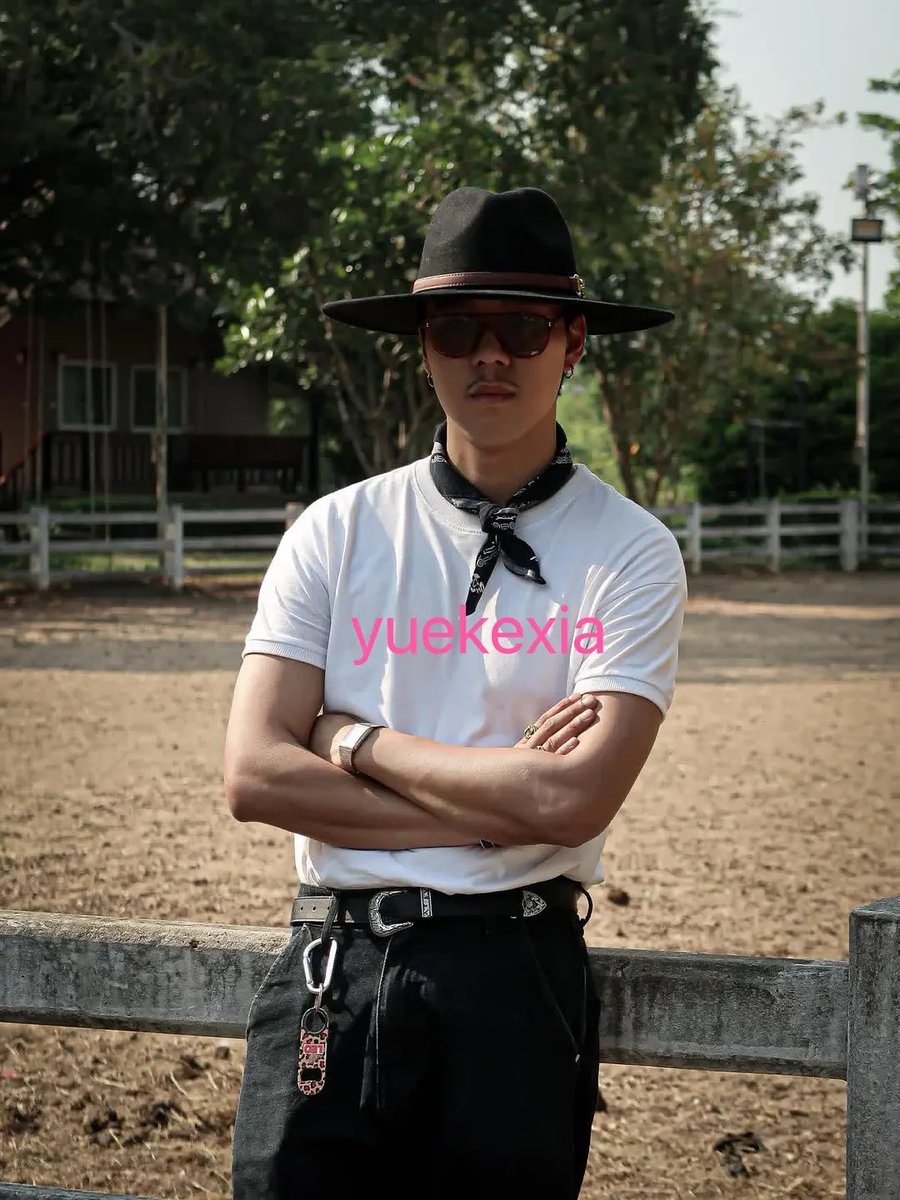 Blue Mouth tweet media