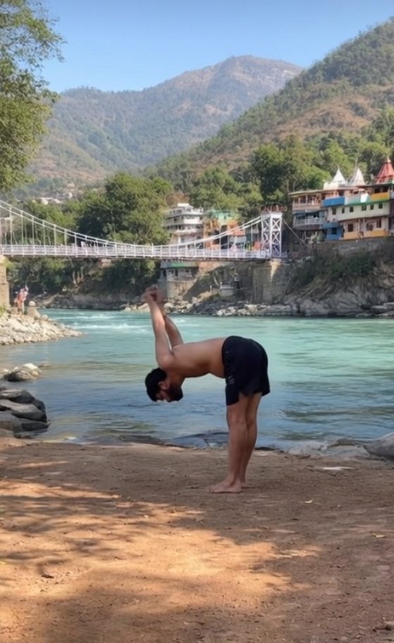 travellwithamit's tweet image. Good Morning Everyone 🌞 
"Our greatest weakness lies in giving up. The most certain way to succeed is always to try just one more time."

"If you can dream it, you can do it."

#Monday
#Yoga