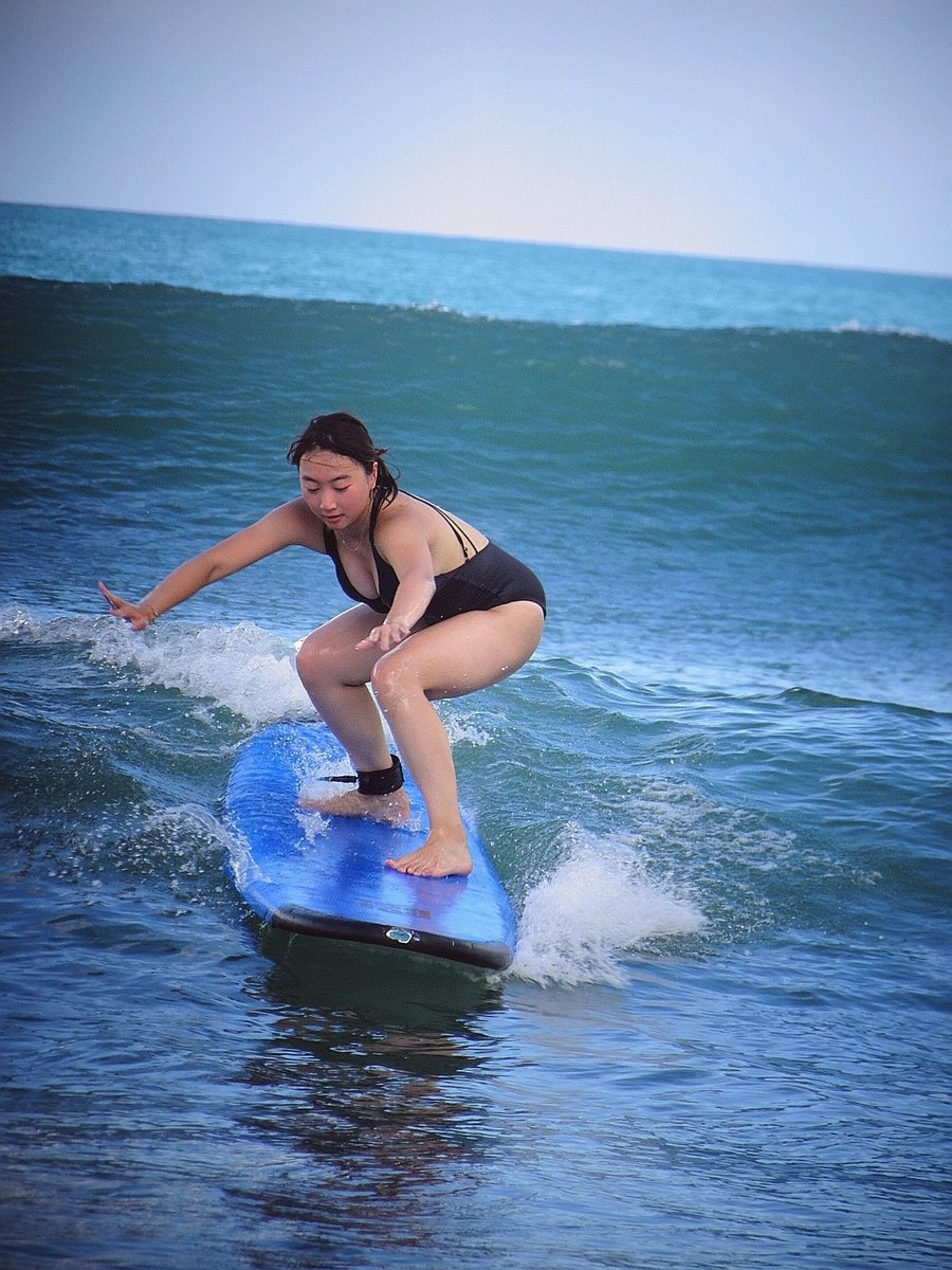 Bali Surf Class tweet media