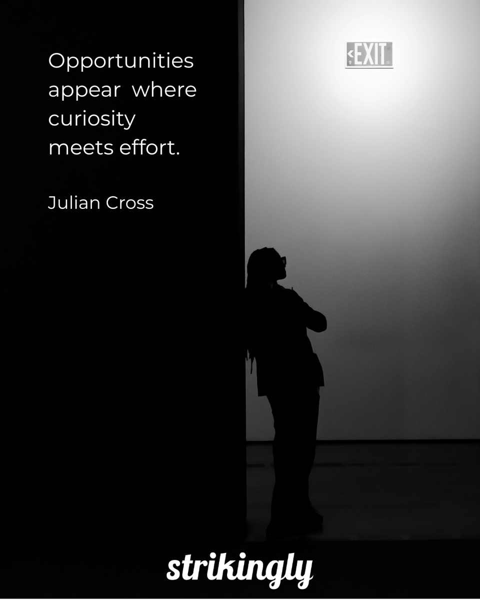 Strikingly tweet media