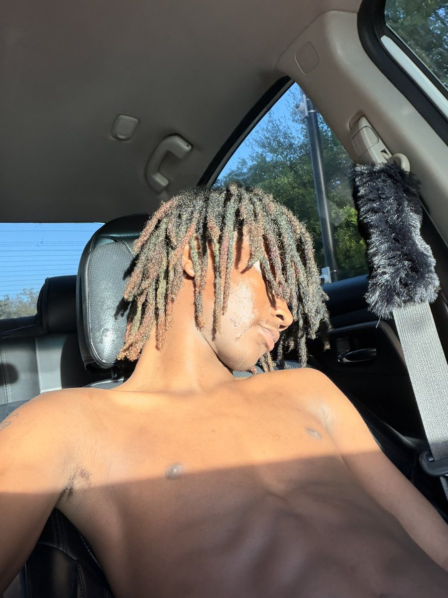 dawngawk_'s tweet photo. yooo 🔥wats good fam dropping , if yen  tapping in you MISSING OUT  #fyp #viral #hoodshyt https://t.co/9WIdErgnim