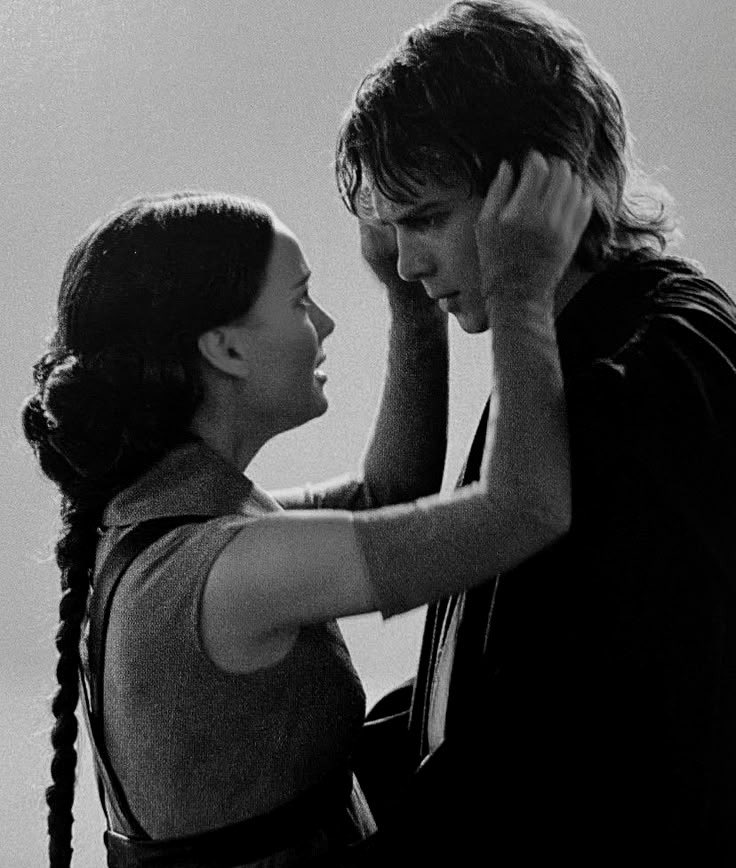 dailyanidala's tweet photo. 365 days of anakin &amp; padmé (94/365) https://t.co/8KSxjANIt6