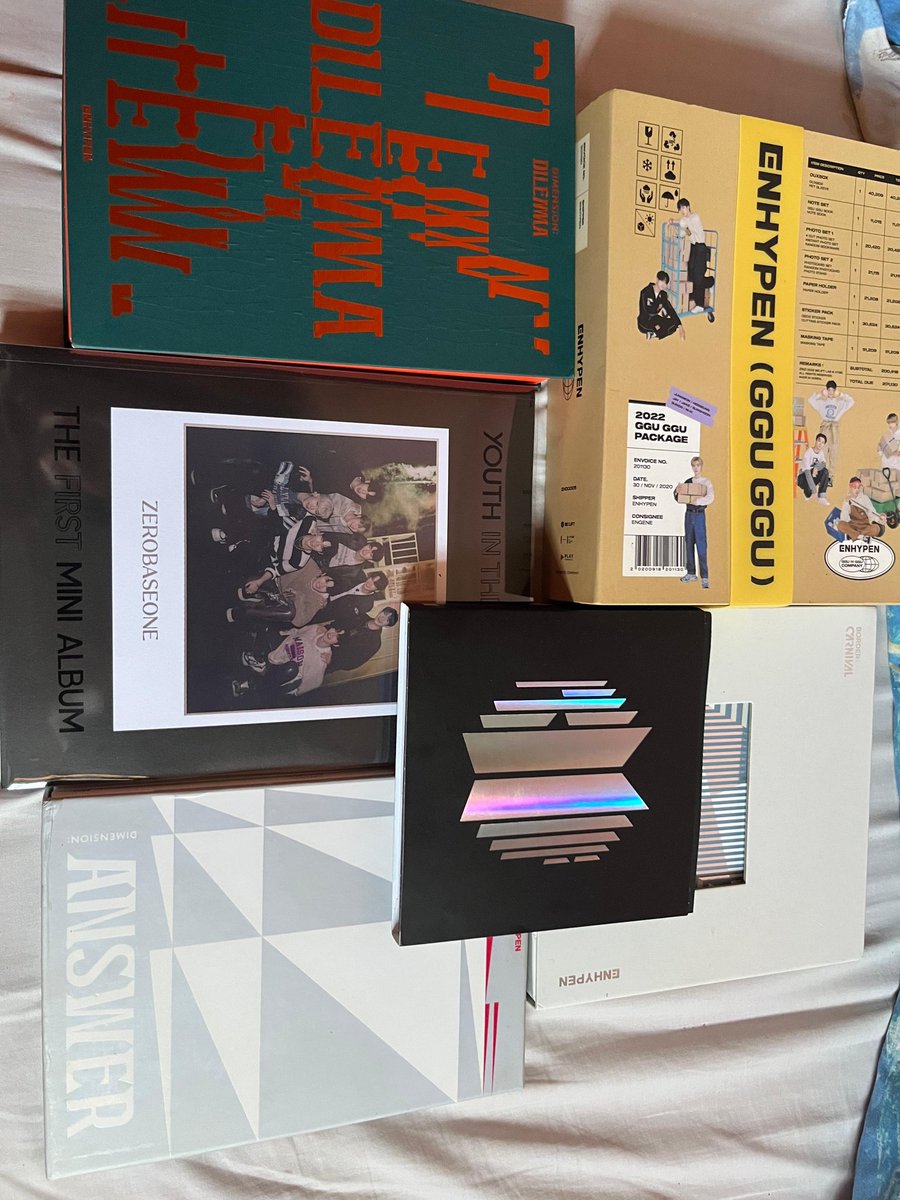 kjnpsh02's tweet photo. WTS // Want To Sell 
Photocard &amp; Album Enhypen, BTS, ZEROBASEONE

- Sensitive buyer/hnr ❌
- Bisa co 🍊
- harga kita diskusiin bareng aja ya karna aku bingung mau ngasih harga berapa😭 
📍DEPOK

💌 dm for more details
t. Wts wtb pc enhypen, BTS, ZEROBASEONE https://t.co/HEthU9xvrG