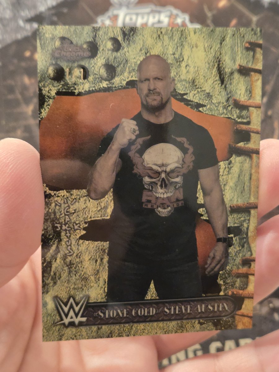 Pacoson1's tweet photo. @Topps Just a superfractor from cactus jack :) https://t.co/0OA9yuEKLC