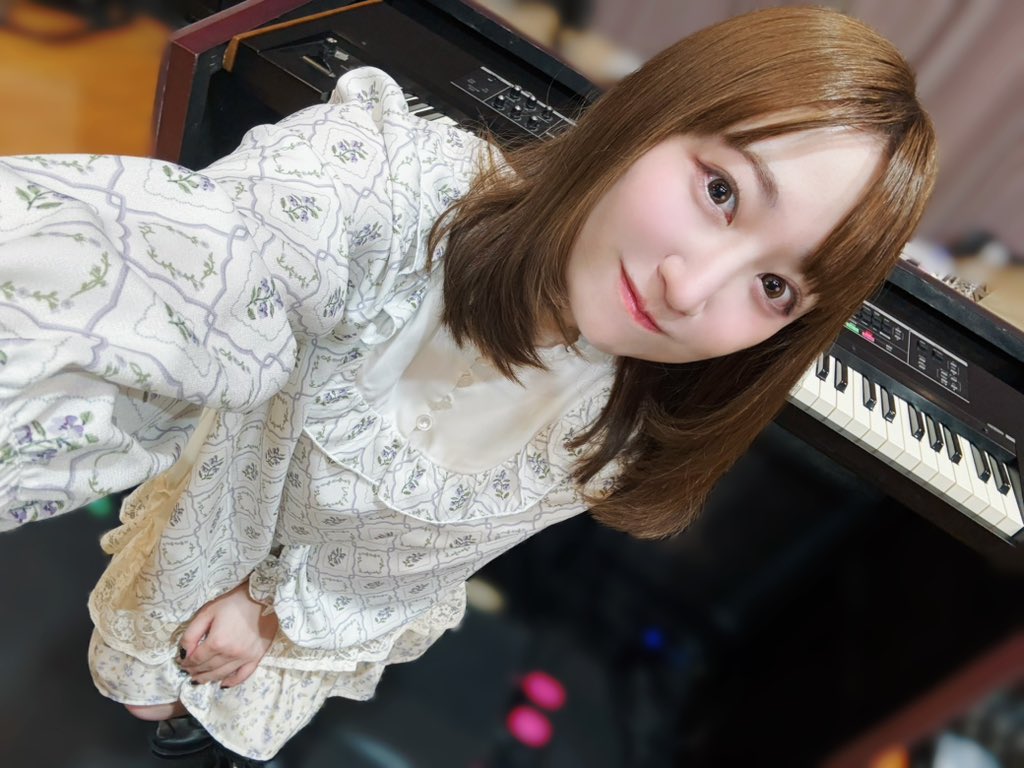 高尾奏音 tweet media