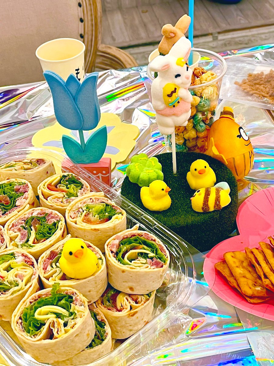 土日ともに素敵な集まりに呼んでいただいてパワーチャージできた気がする。ありがたや
おしゃべりの上手い人間ではないけど、人と話すのはとても楽しい☺️