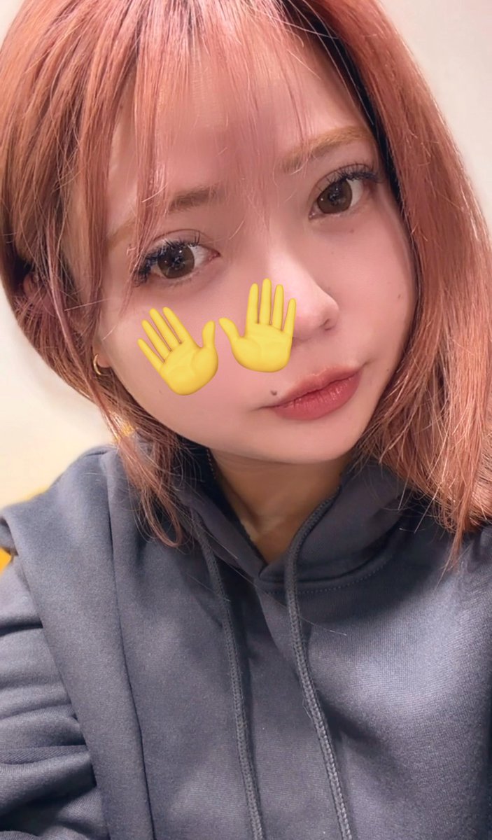 ___kkmm's tweet photo. 日々前髪が短くなって(切っちゃう) https://t.co/ztiR6OMj2q
