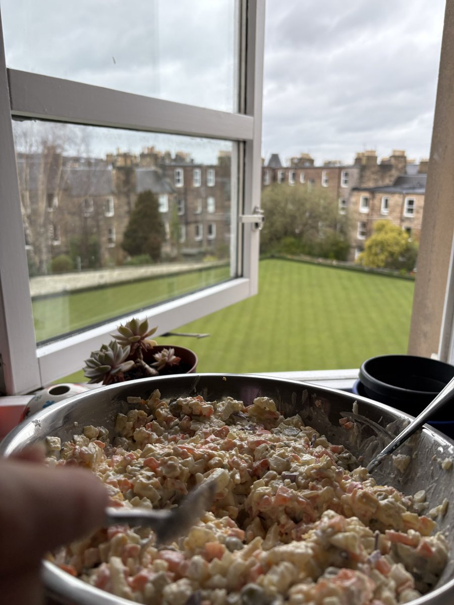 myah aŭ maja tweet media