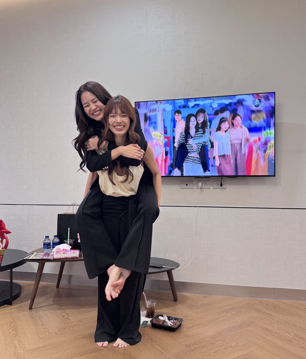 AppleLAPIS's tweet image. ตรงนะ