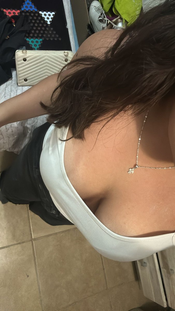 GoldCouple23's tweet photo. Papis, díganme cositas lindas porfis, o ya no me quieren? 🥺 https://t.co/HSsi94h1Mm