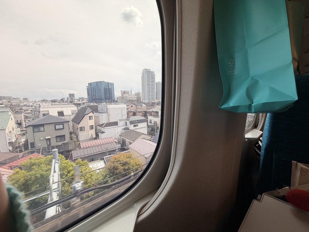 みなせのせ tweet media