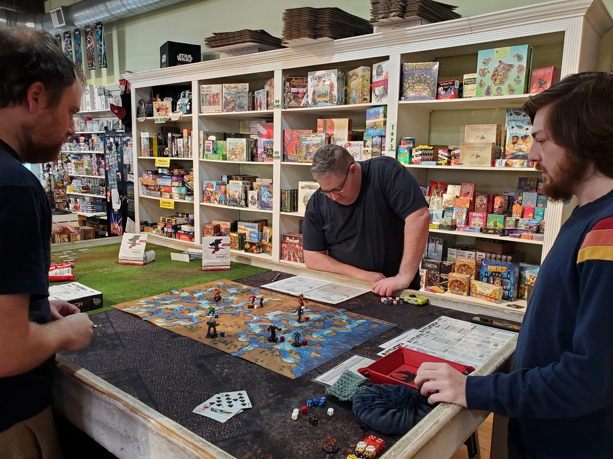CatHultberg's tweet image. Several of our mech warriors celebrated Easter with a good old fashioned #battletech at 7th Dimension Games rumble. Austin faced off against Ben &amp;amp; Bob. While he put up a admirable defense, he was eventually worn down &amp;amp; defeated. @catalystgamelab #miniatures #miniaturegaming