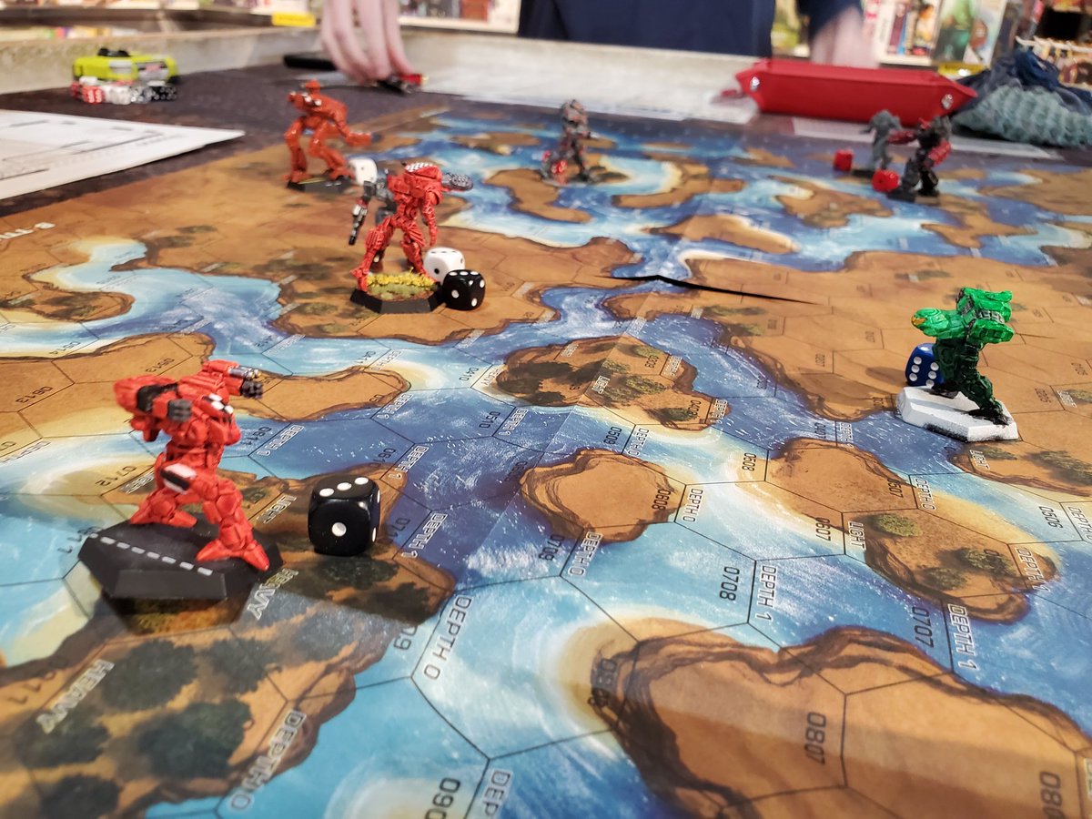 CatHultberg's tweet image. Several of our mech warriors celebrated Easter with a good old fashioned #battletech at 7th Dimension Games rumble. Austin faced off against Ben &amp;amp; Bob. While he put up a admirable defense, he was eventually worn down &amp;amp; defeated. @catalystgamelab #miniatures #miniaturegaming