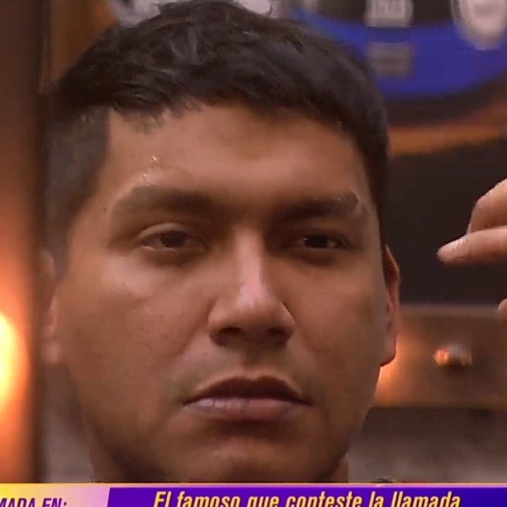 “soy batman” tweet media