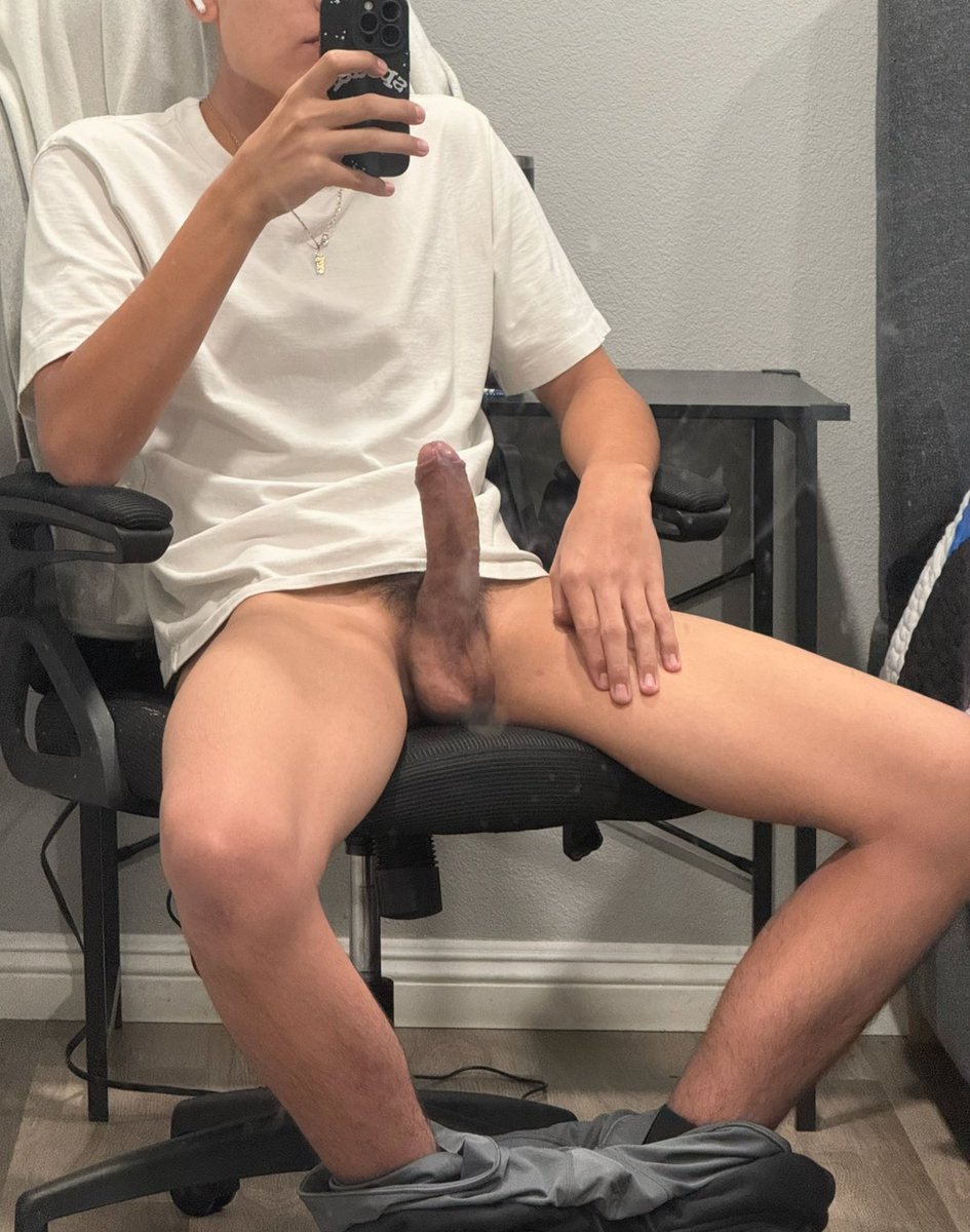 Alexxx tweet media
