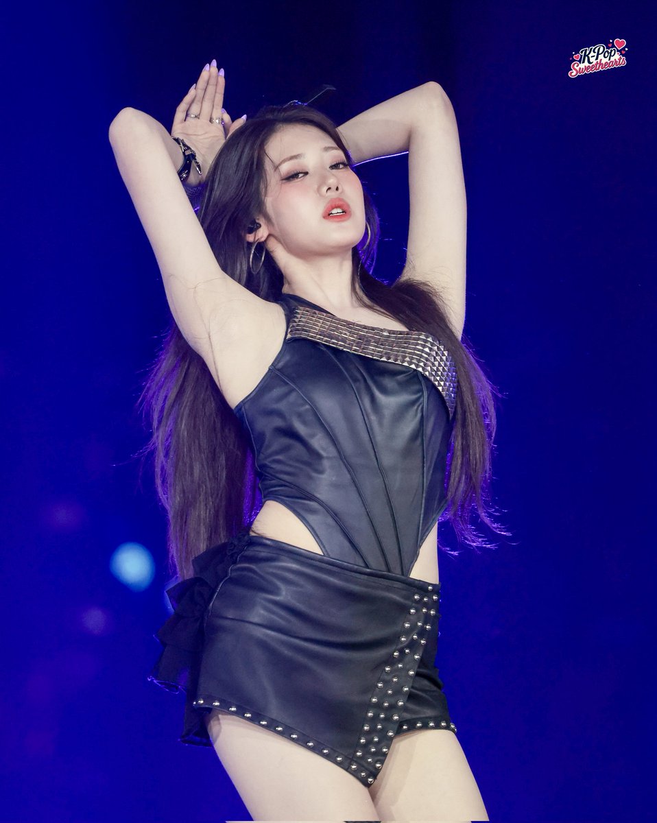 kpopsweethearts's tweet image. 250727 Rora
#RORA #BABYMONSTER #로라 #베이비몬스터
