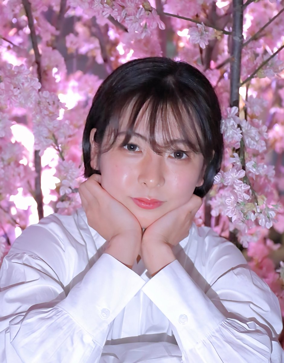 お疲れ様です☕️

葉桜が増え早くも夏の気配を感じるようになりました。

新しい出会いが増える日！！
ゆったりがんばりましょう🌸

改めて、
今年度もよろしくお願いいたします！
皆様の一年が素敵なものでありますように

#お財布買い替えたい