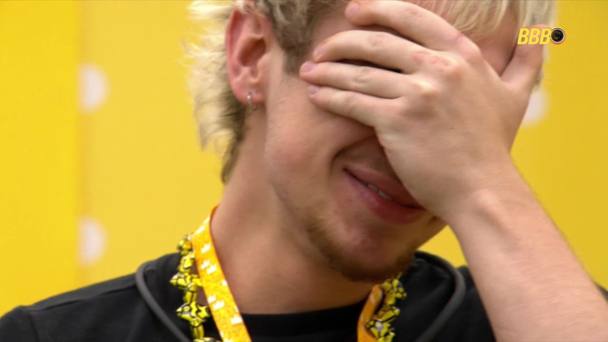 Hugo Gloss tweet media