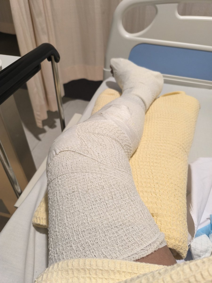 daddy_wit_issue's tweet photo. @Thinkwert Dude, if you can't hold them together, take turns every time. I'm currently not able to hold my daughter like that. I miss her, miss holding her. https://t.co/o4tFinvau5