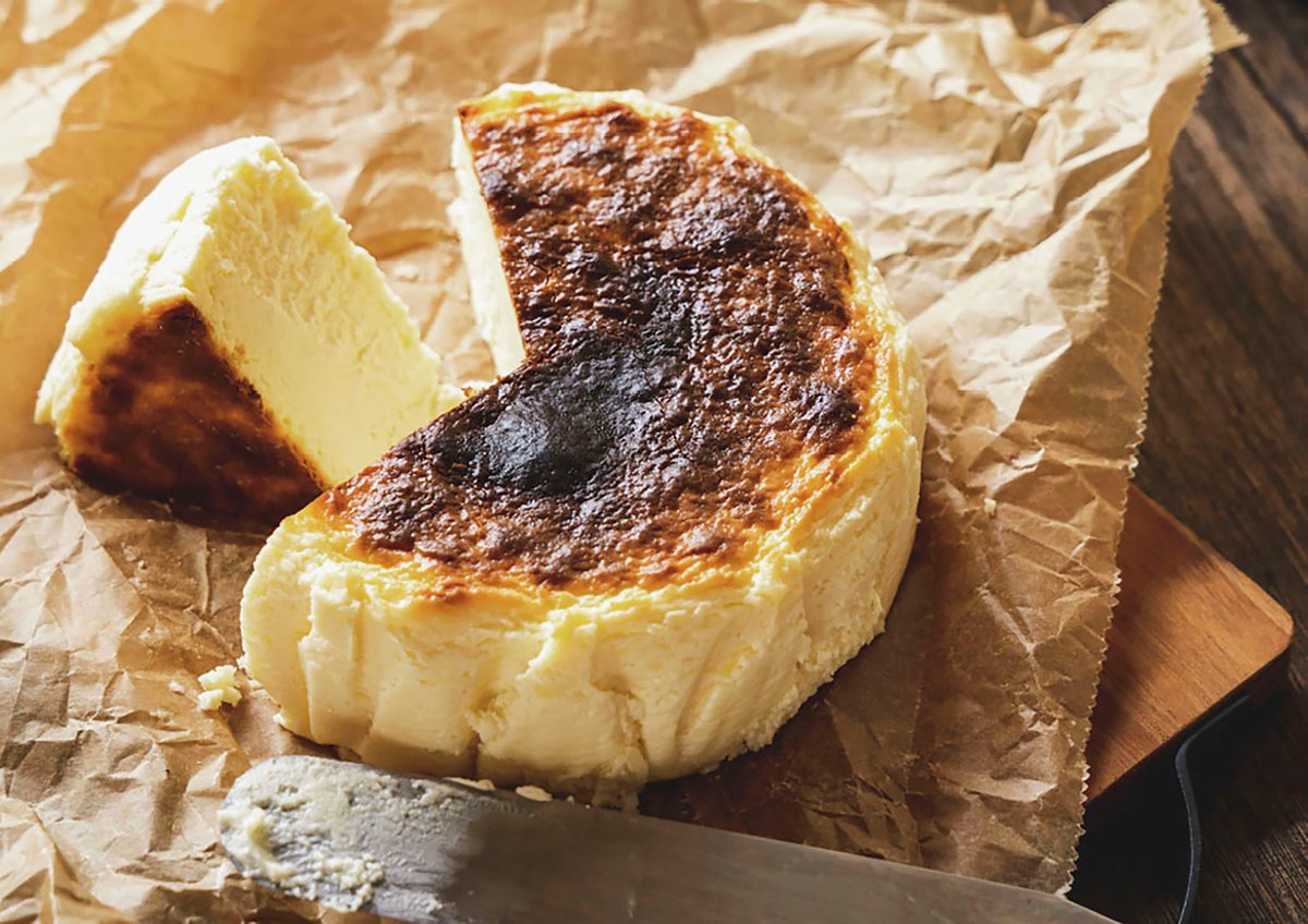 ＼🌟期間限定ショップのご案内🌟／
本日から期間限定OPENしました！

#軽井沢トルタ（#バスク風チーズケーキ）

4月19日（日）まで臨時販売（バターバトラー横）で出店🍴

詳しい情報はHPをご覧ください👇
ecute.jp/omiya/limiteds…

#大宮 #さいたま  #スイーツ