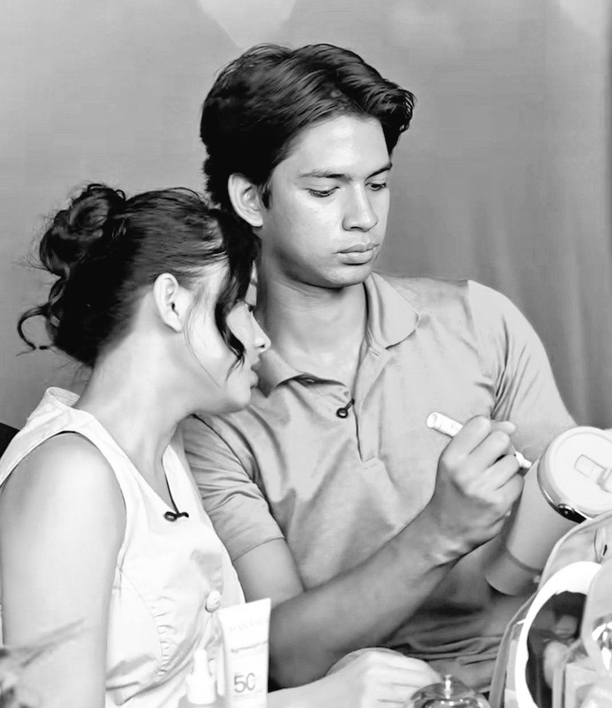 Zaalove🐳 tweet media