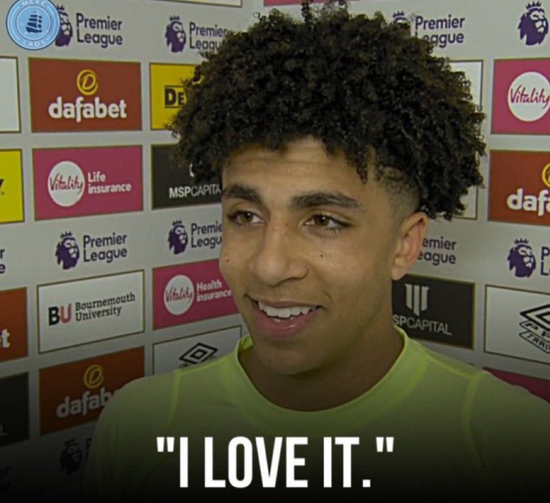 𝐄𝐉 tweet media