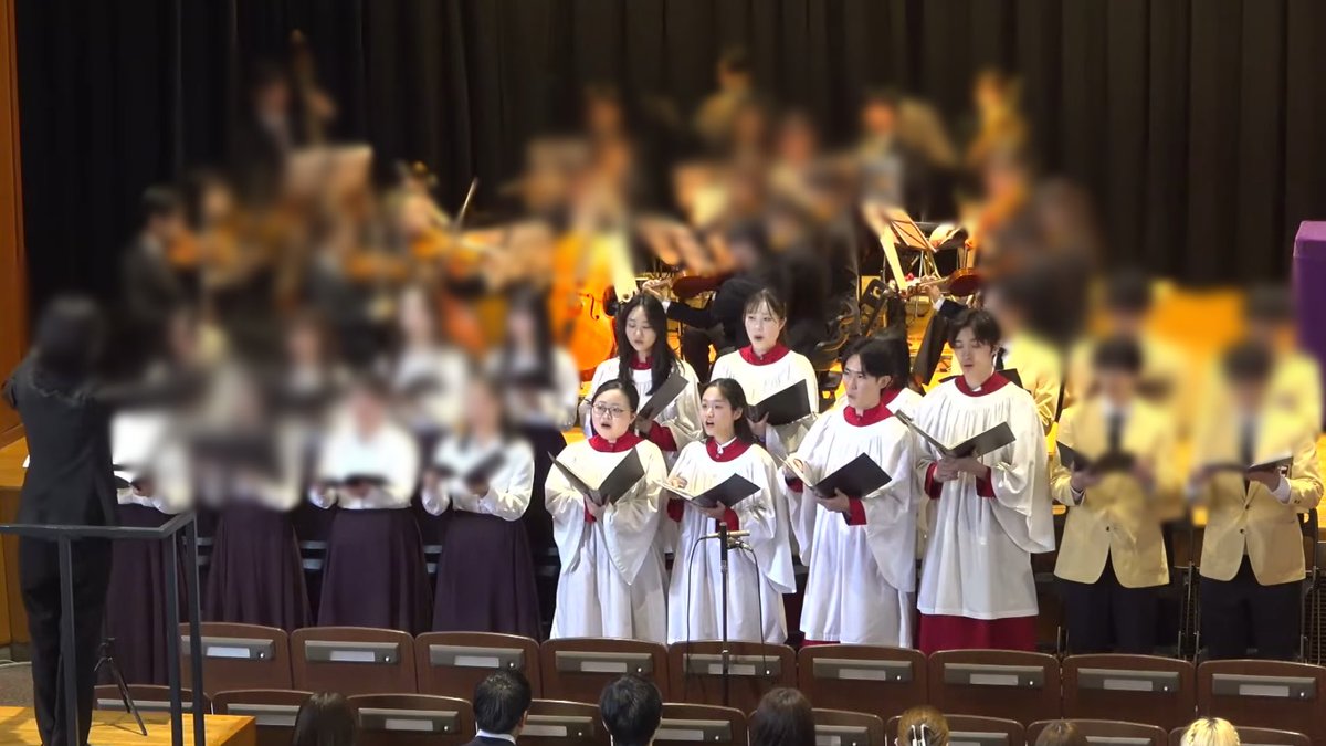 🌸新入生のみなさんへ🌸

今日と明日の入学式、実は全部出てます…！
立教聖歌隊です🎶

グリークラブ・交響楽団との合同で歌っているので、ぜひ聴いてみてください！

普段はチャペルで礼拝の聖歌を歌ったり、コンサートにも出演している合唱団です⛪️
気になったらぜひ✨

#春から立教 #合唱