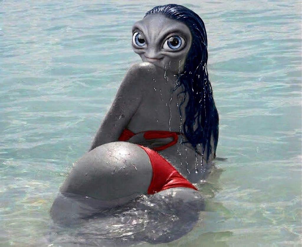 0xCryptoshi's tweet photo. @frankdegods My algorithm promotes alien fine shyts it’s doing something right https://t.co/S0Vk2pKwvi