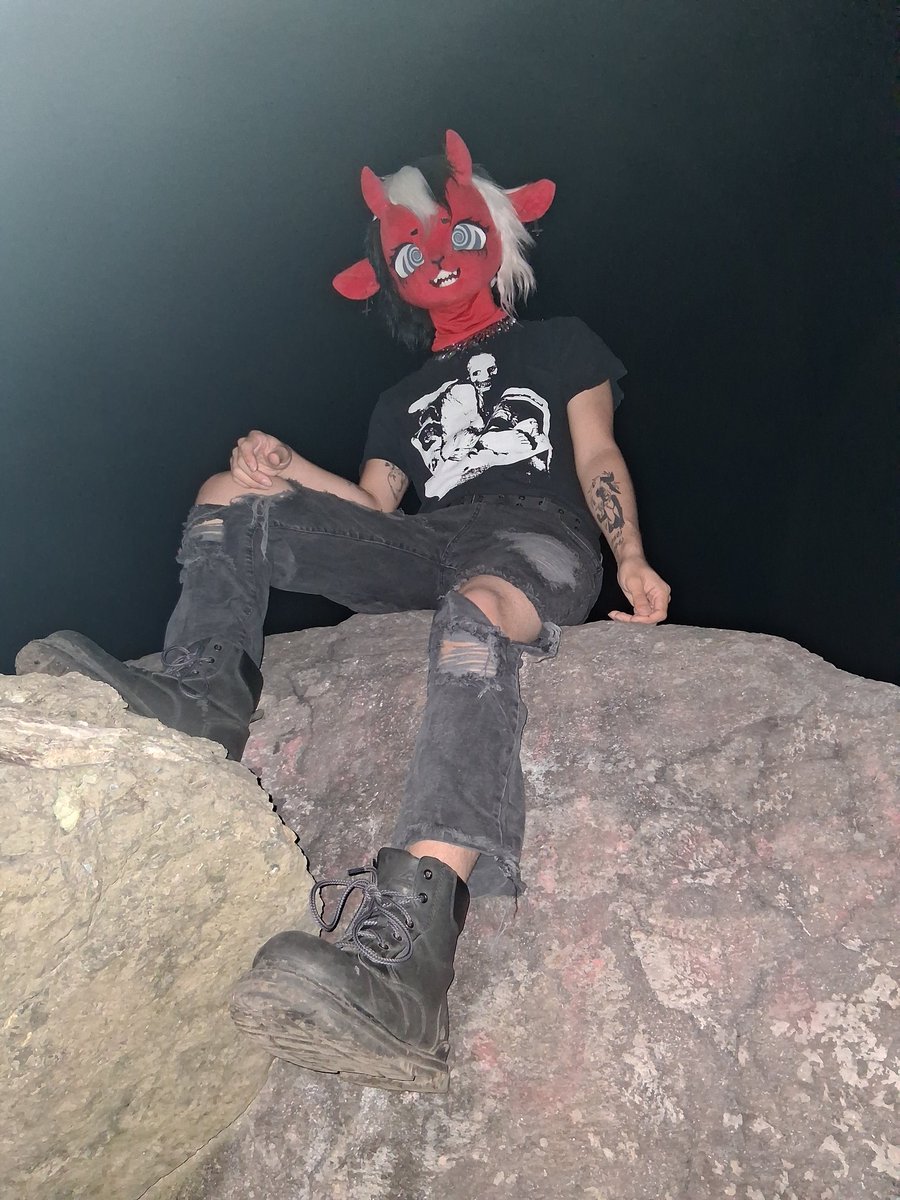 ๐๐๐๐๐๐๐๐ ๐๐๐ ๐๐น tweet media