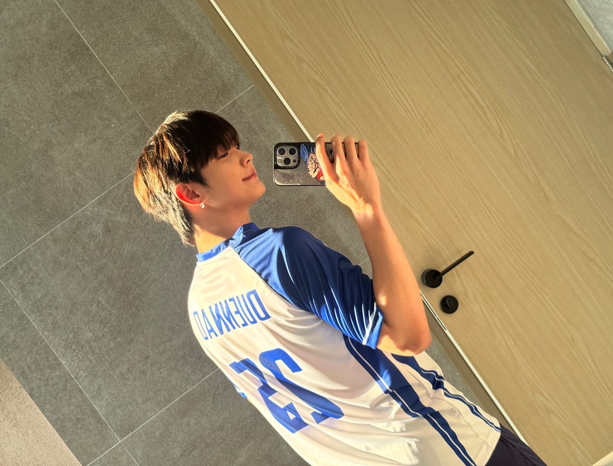 ไม่ใช่เดือนเหงาแต่เป็นเดือนหนาว tweet media