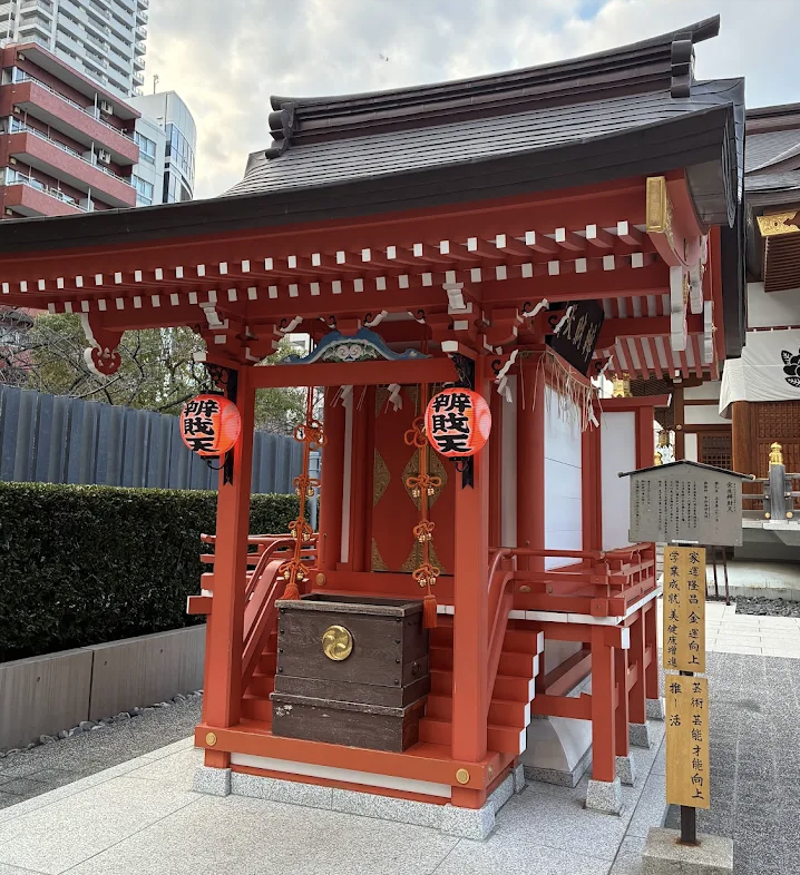 ふくまねき tweet media