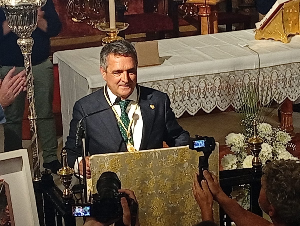 donanacomunica's tweet image. ✨🕊️Juan De los Santos Cano, Hermano Mayor de la Romería del Rocío 2026.

#Almonte #ElRocio #Matalascañas #Rocío26