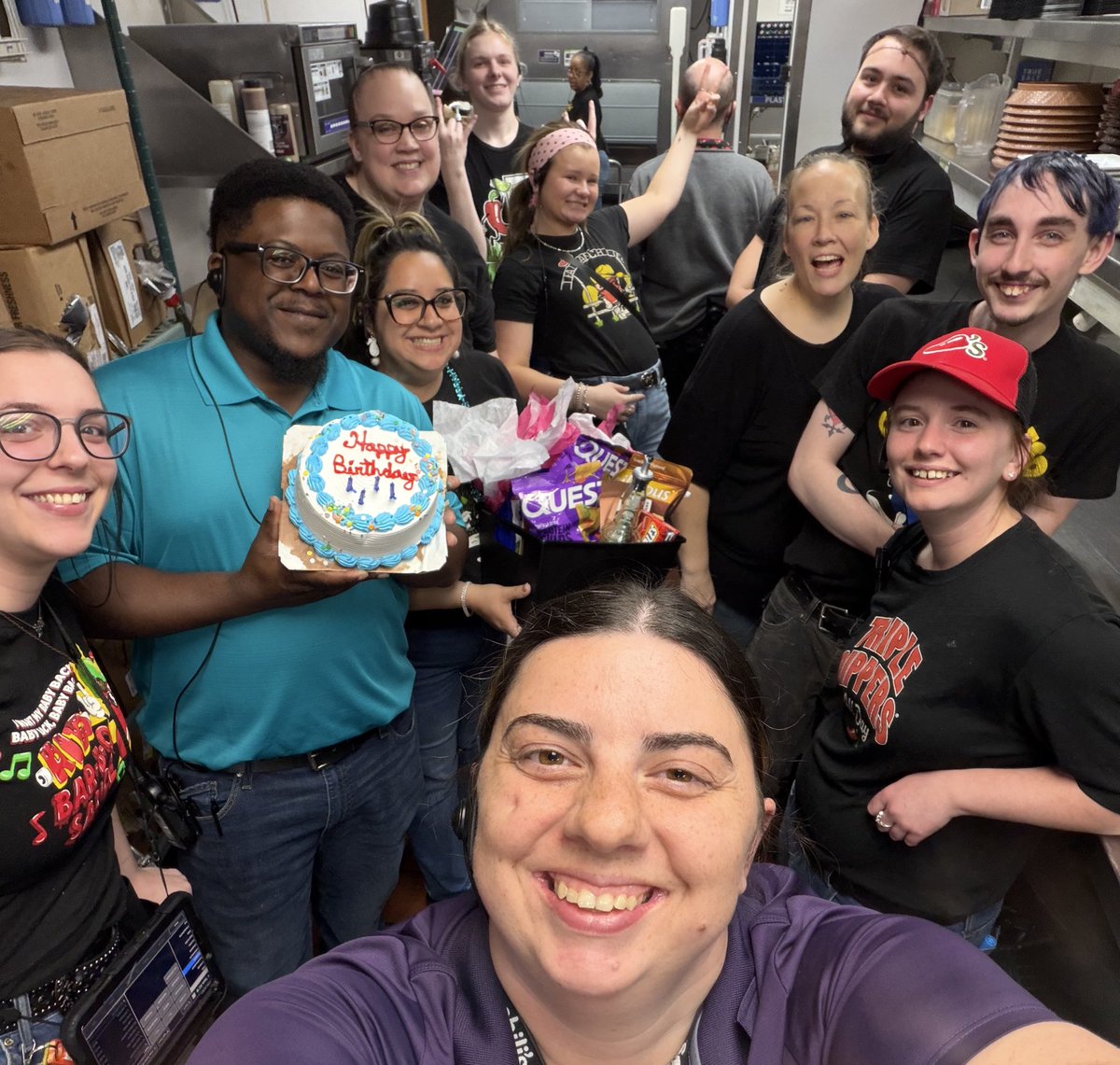 CourtHend2012's tweet image. Happy Easter and Happy Birthday to Keith! 🥳 Congrats to Dbo finishing top 3 in our Marg Madness competition!  Lots to celebrate today at Chili’s Palestine! 🌶️💖 #ChilisLove #StriveForFive #Peeps