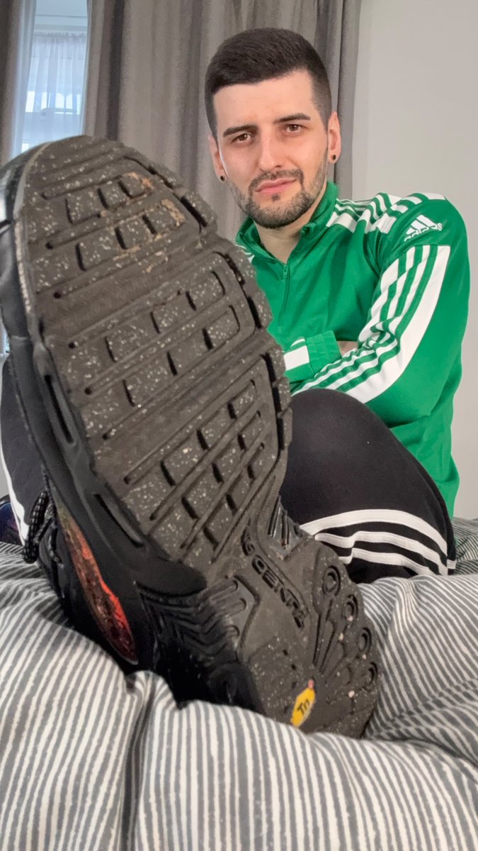 I want the soles of my trainers licked clean, now get to work loser 😏