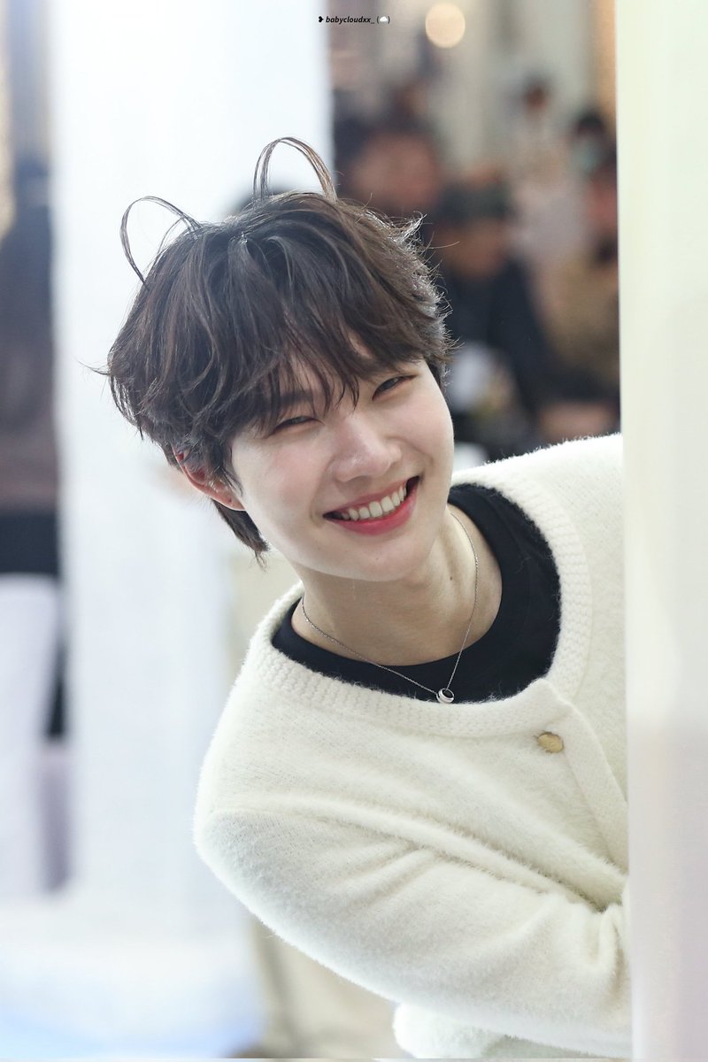 ブリン (baby bunnieman 🐇) tweet media