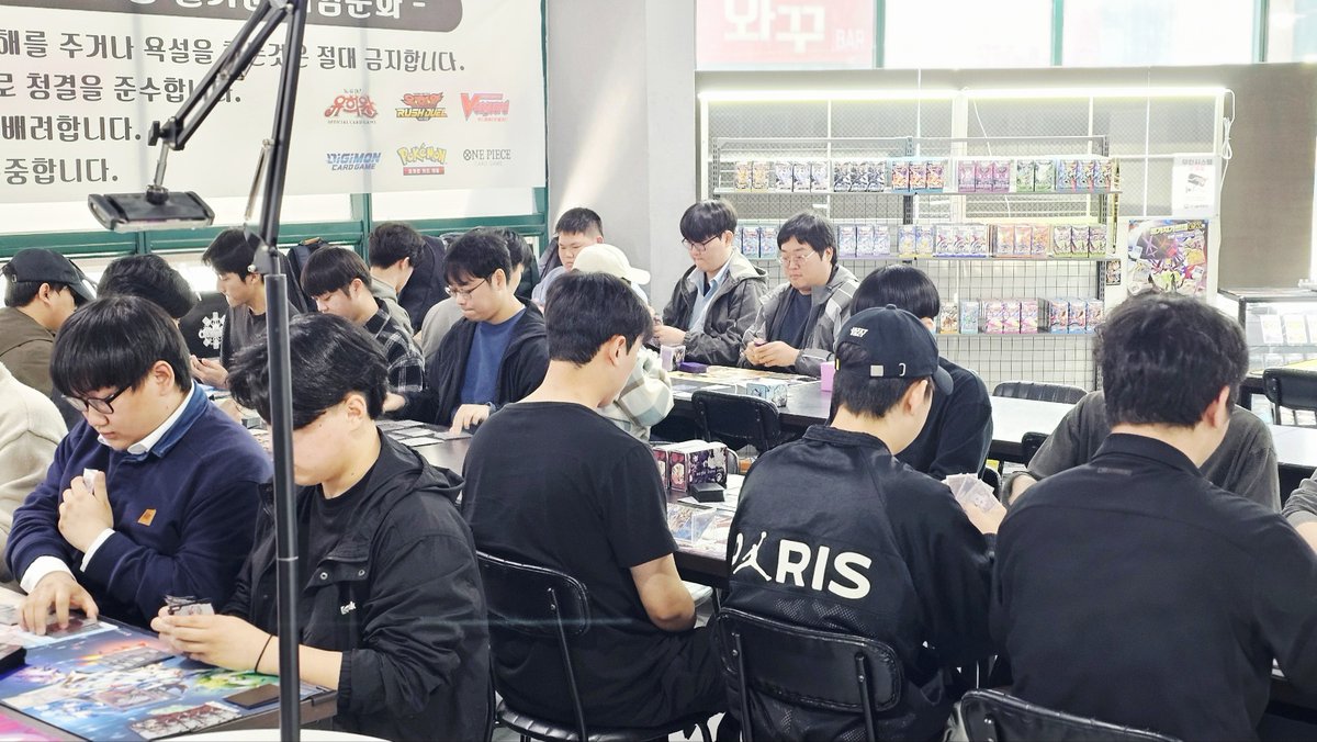 FactoryTCG's tweet photo. [목포 TCG팩토리] 

4월 5일 (일) 제 2회 원피스카드게임 
크로스cs 3on3 in 목포 대회 결과!

참가 팀 : 9팀(27인)

1위 사케 맹세 삼형제

2위 지바오 기간트를 부탁해!

3위 블랙 D. 몽키

4위 운 고릴라

함께 해주신 분들 모두 수고하셨습니다.

감사합니다. https://t.co/kefD10nDCc