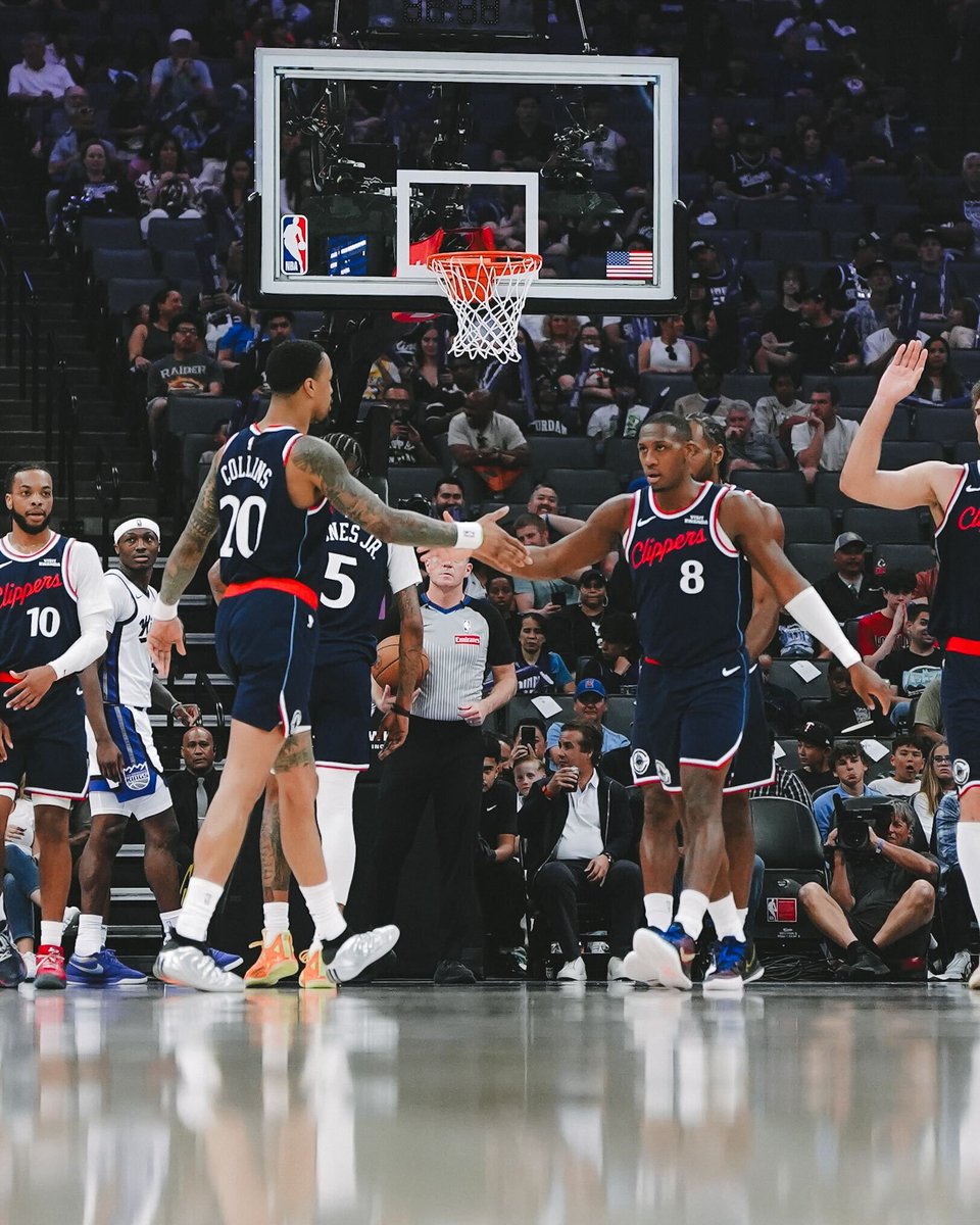 Win no. 40 📊👏
Kawhi Leonard | 26 PTS, 6 REB, 3 AST
John Collins | 25 PTS, 4 REB, 2 AST, 2 STL
Darius Garland | 17 PTS, 4 REB, 6 AST, 1 STL
Kobe Sanders | 17 PTS, 1 AST, 4 STL
Kris Dunn | 13 PTS, 6 REB, 4 AST, 3 STL
Jordan Miller | 13 PTS, 2 REB, 6 AST, 1 STL, 1 BLK