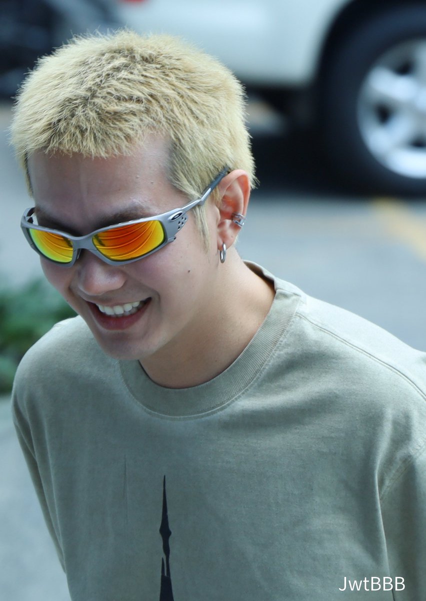 JwtB(uild)B(utter)B(ear) 🌟⭐️ 😍 tweet media