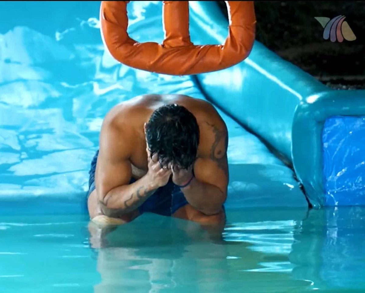 Jenn 🦅 tweet media