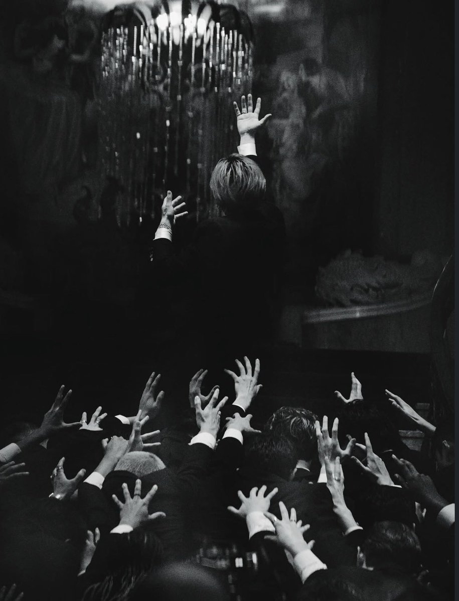 †𝔥𝔬𝔯𝔯𝔬𝔯༉ tweet media