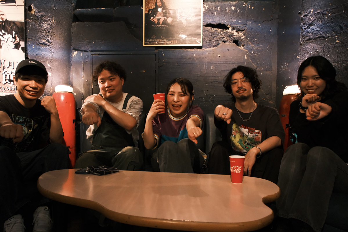 あやり tweet media