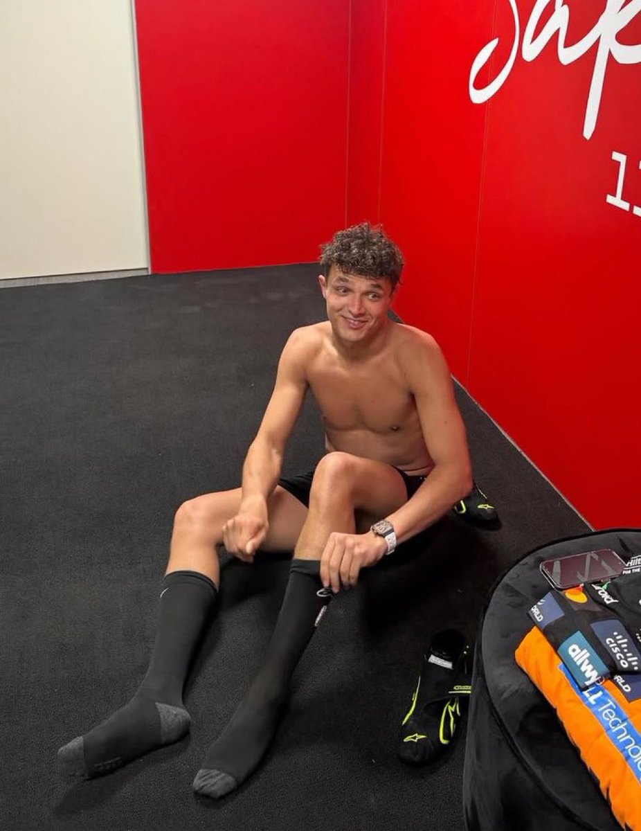 ᥫ᭡ gray 🦦 ⁴⁸¹ tweet media